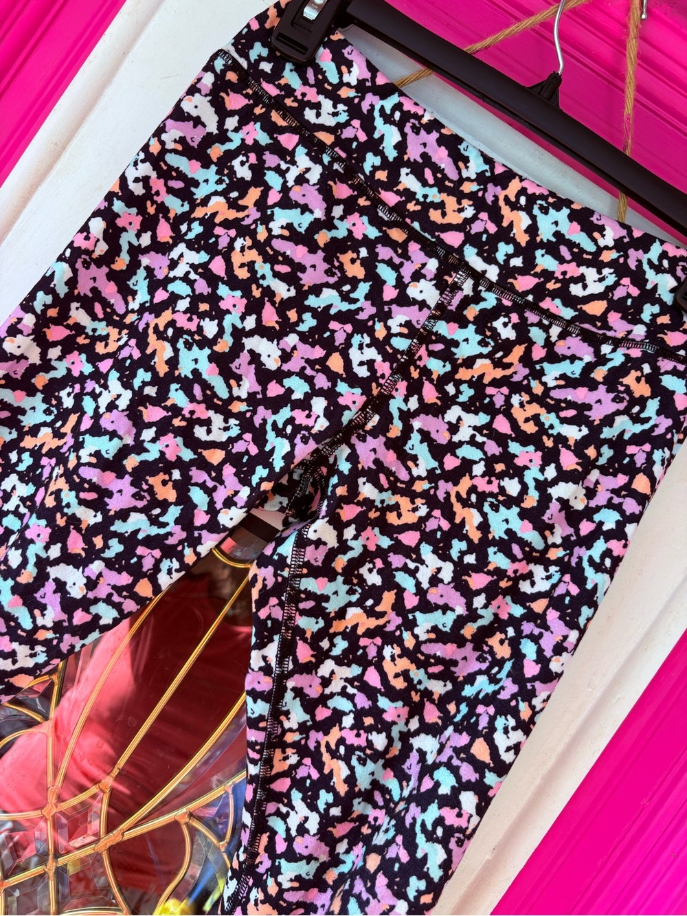 Girls' Black Multi-Color Printed Leggings